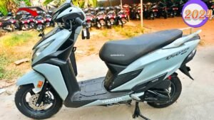 कॉलेज की छोरियों की पहली पसंद बना Honda का ये स्टाइलिश स्कूटर, कम कीमत और फीचर्स से भरपूर